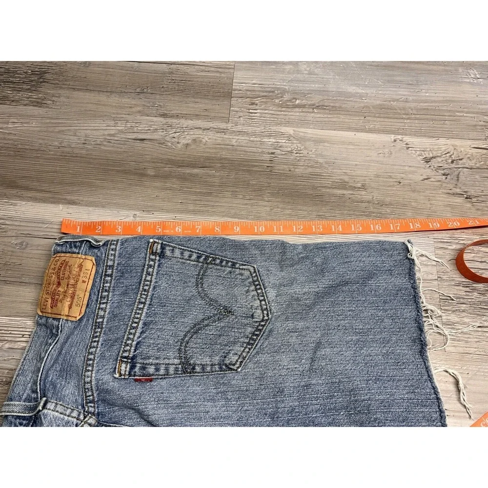 Vintage Mens Sz 33 Levis 505 Regular Fit Distressed Cutoff Jean Shorts Dad Jorts